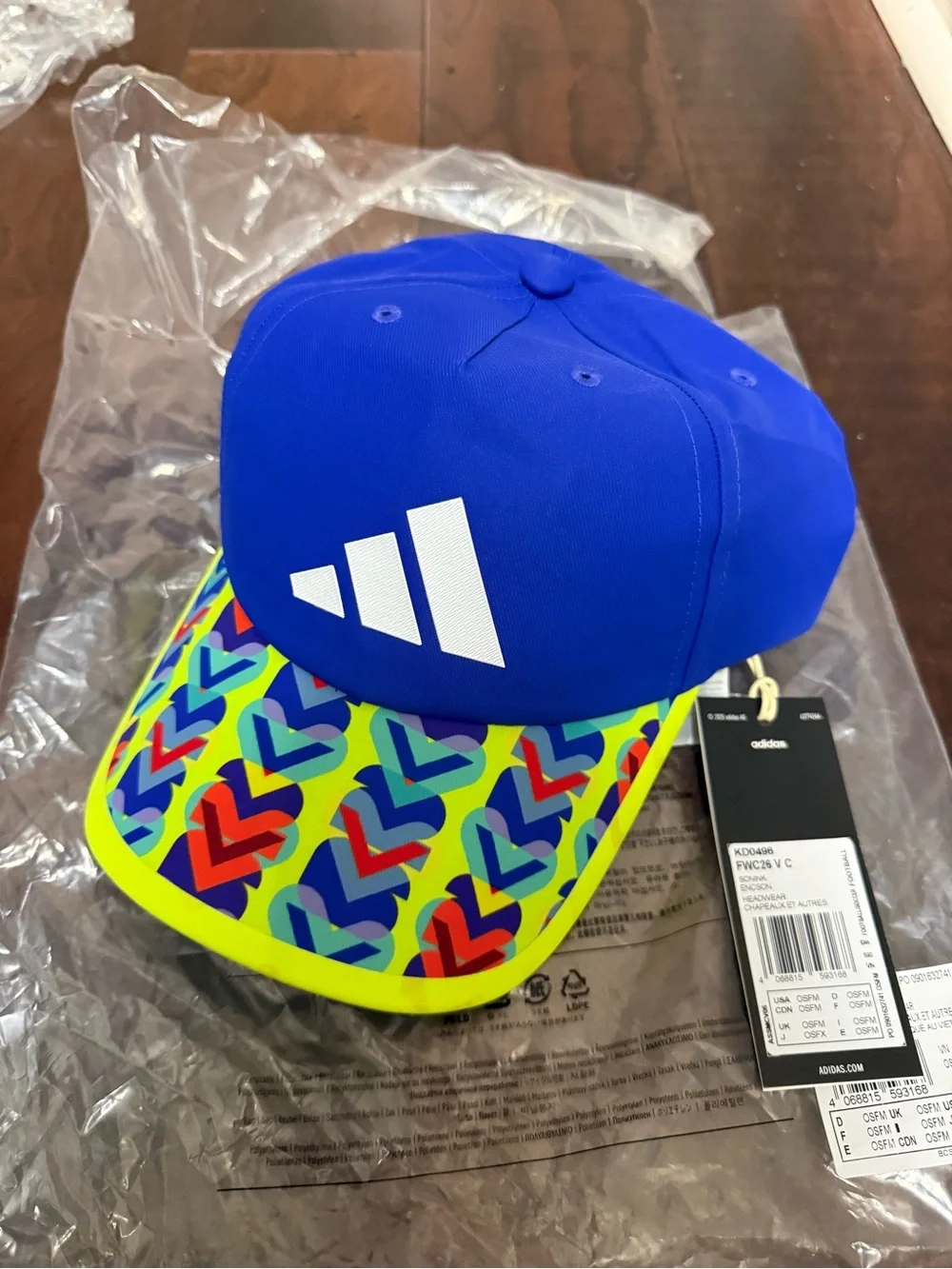 adidas FIFA VOLUNTEER 2026 hat - Picture 1 of 2